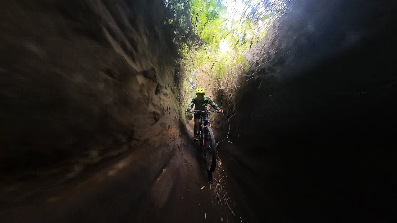 Bonus video : Downhill Bukit B29 Bromo
