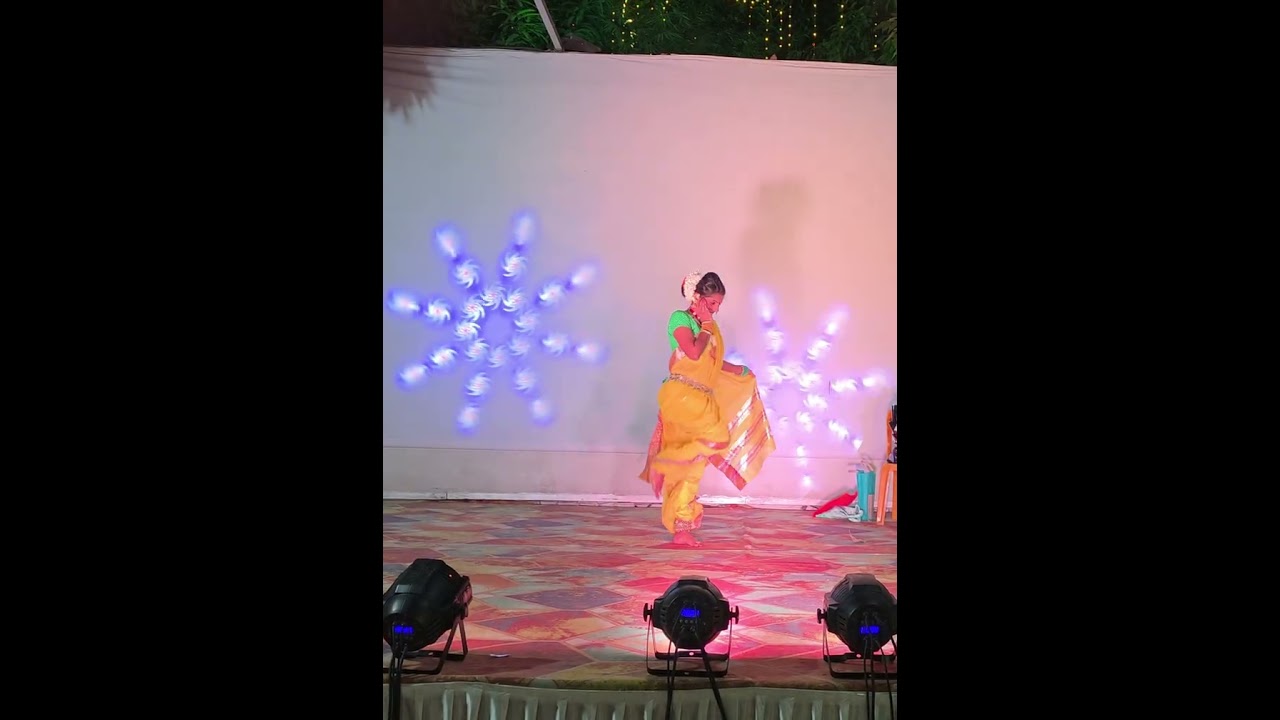 वाजले की बारा...नवीन लावणी 