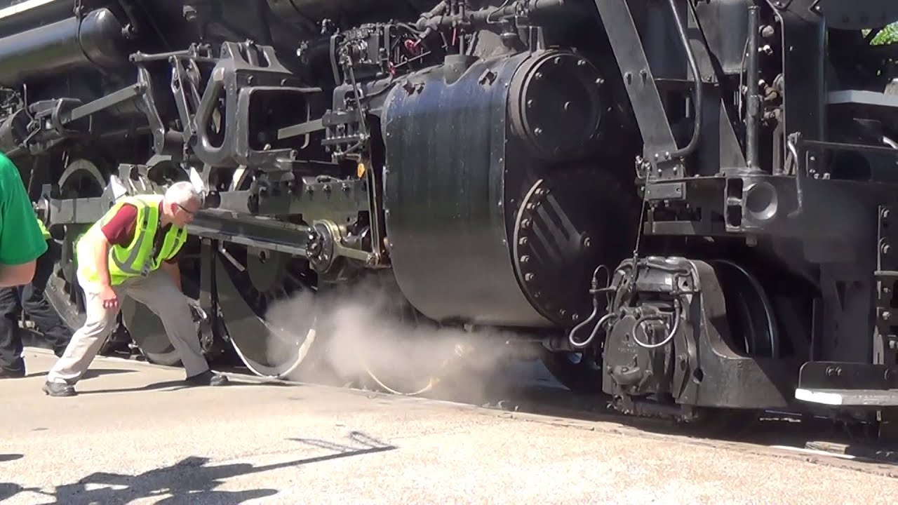 Chasing NKP 765 In Northeast Ohio Part 3: Trouble On The Connection (A Greasy Situation)