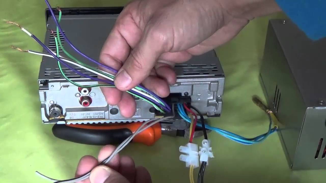 COMO CONECTAR UN AUTO RADIO EN CASA