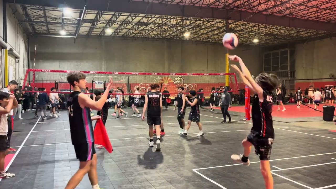 Sanger Volleyball Club 16 vs Aloha 15-1 Gold 12/6/25 WCVBA Spike Fest Blake Moua #1 Apache