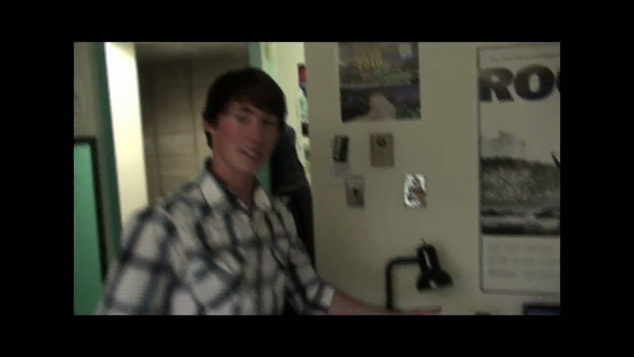 Single Room Tour - Otonabee College - Trent