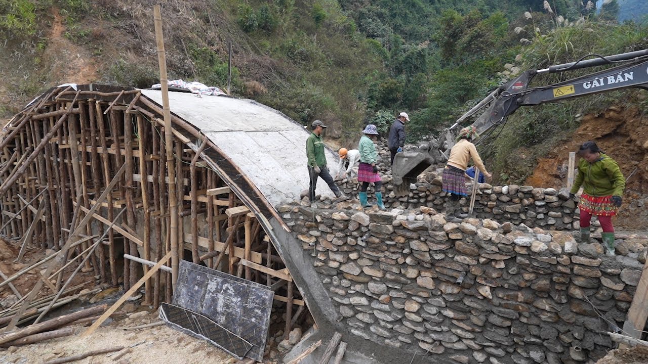 Cầu Chống Tầu ( T 41 )| Các nghệ nhân xây tường đá mố 2 lên tầm cao - tốc độ cao hết đá nhanh thật