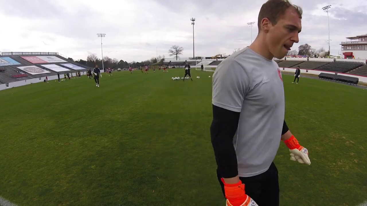 Excellent Pro Goalkeeper Handling and Team Training Session