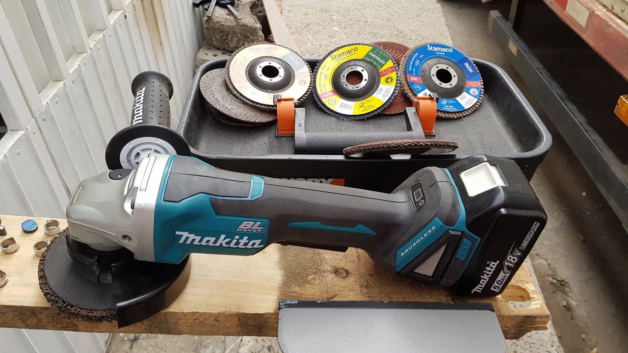 Esmerilhadeira Angular a Bateria 18v Makita DGA458z - REVIEW E TESTE DE USO