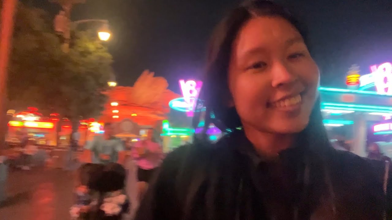 solo disney day and it was such a good one 🤩 *26 rides in 16.5 hours*