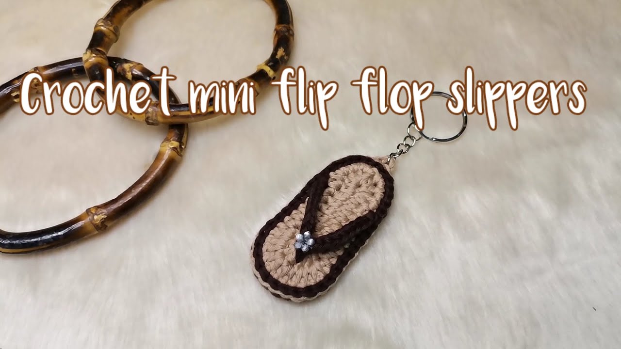 Crochet mini flip flop slippers