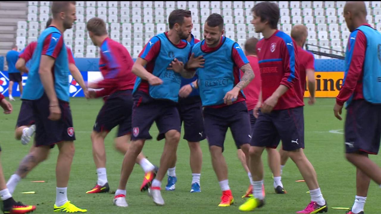 Czech Republic training at Stade Geoffroy Guichard - 16.06