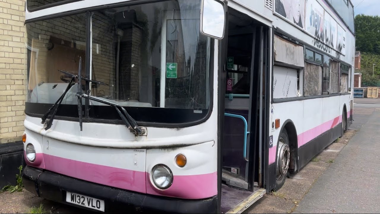 W132 VLO - Abandoned Dennis Trident Alexander ALX400 - Ex-First Bristol & Bath