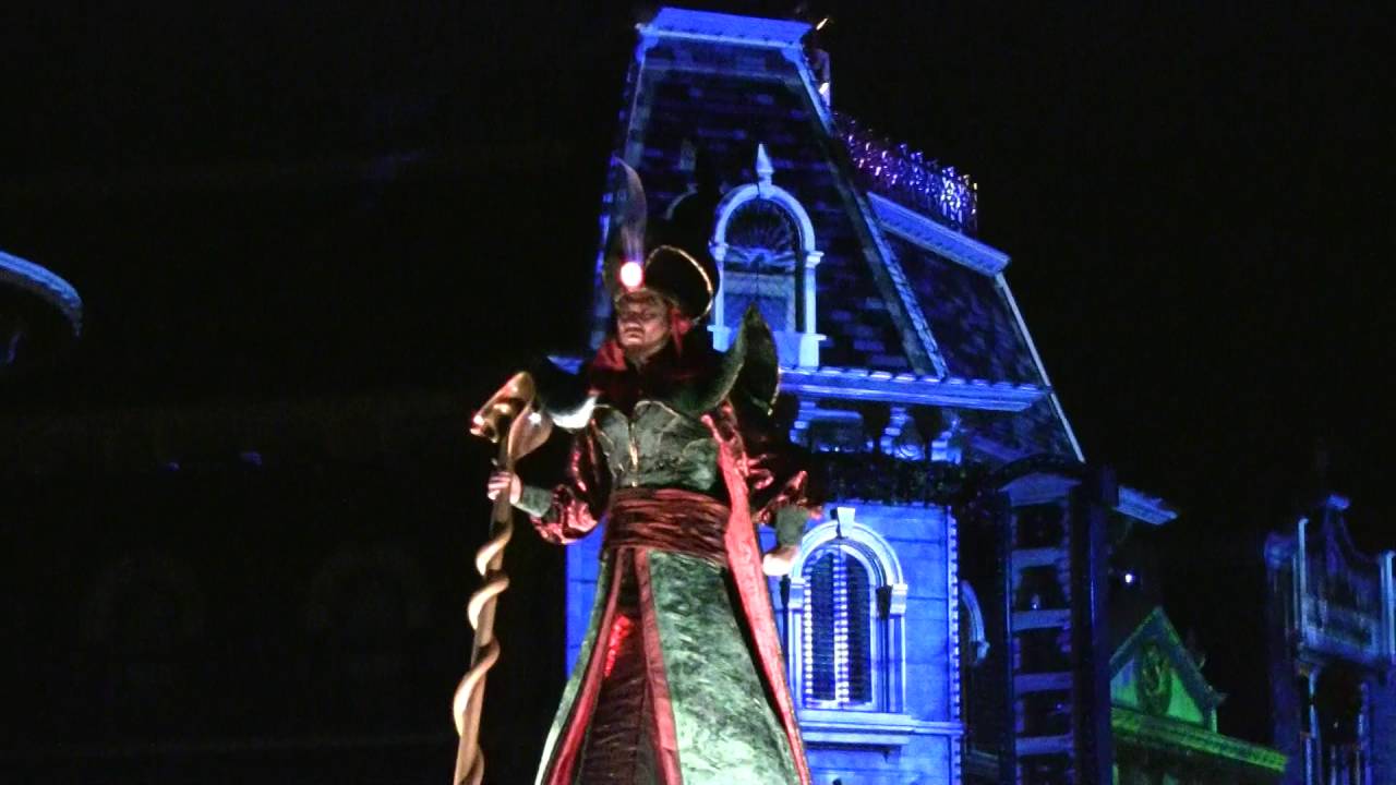 Villains Night Out Hong Kong Disneyland with Main Street Projections