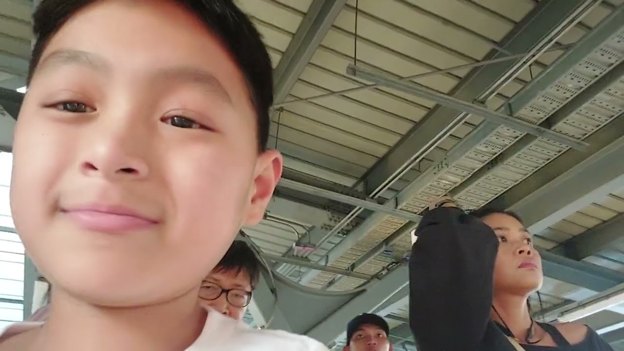 Bts skytrain and mrt pink line vlog 