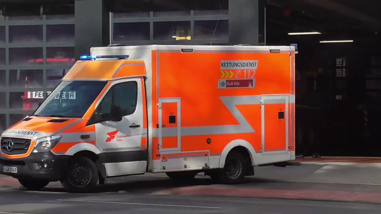[Einsatzfahrten]  Feuer- und Rettungswach 5 Köln