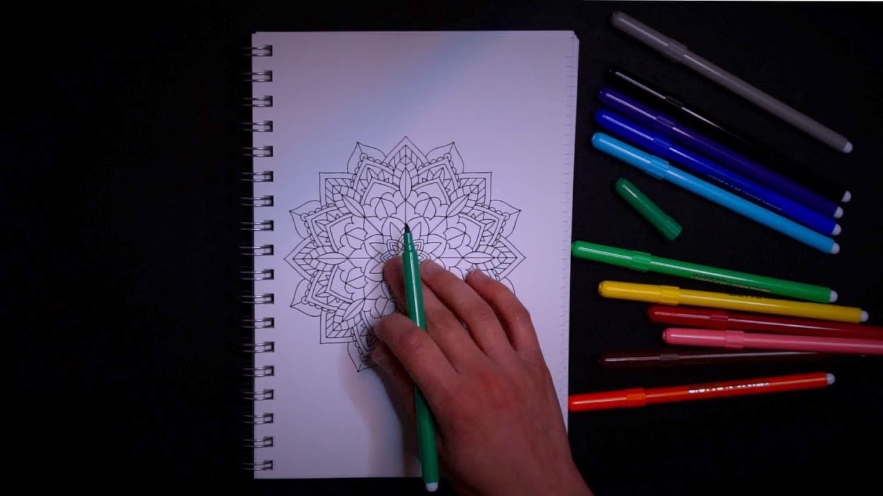 COLORO UN MANDALA (SUPER RILASSANTE) 🏵️| ASMR ITA