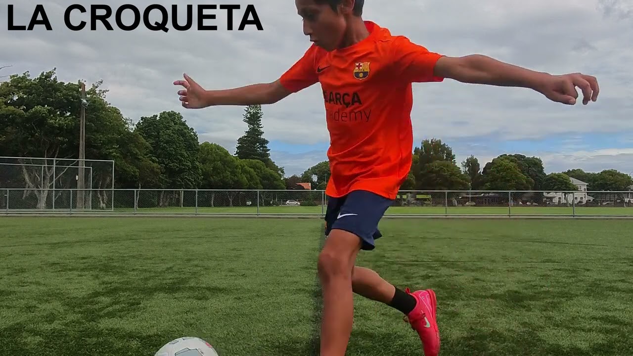 TOP 10 Lionel Messi Skills That Destroy Defenders 🐐⚽ #football  #soccer #messiskills