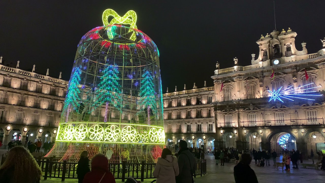 Iluminaci&oacute;n navide&ntilde;a plaza mayor de @aytosala  2021