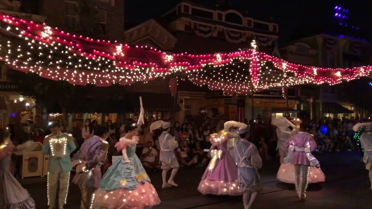 DISNEYLAND CAL 2022