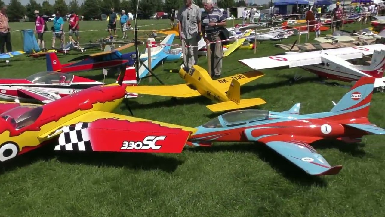Čmelák Model Show  Holešov  2023