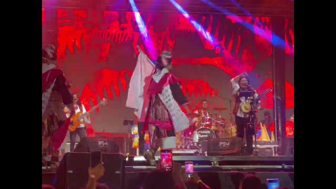 Concierto de Kalamarka 🤗 Domingo, 8 de diciembre de 2024, 01:18