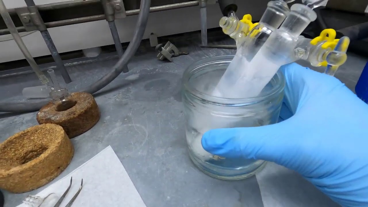 How to Perform Freeze-Pump-Thaw Degassing
