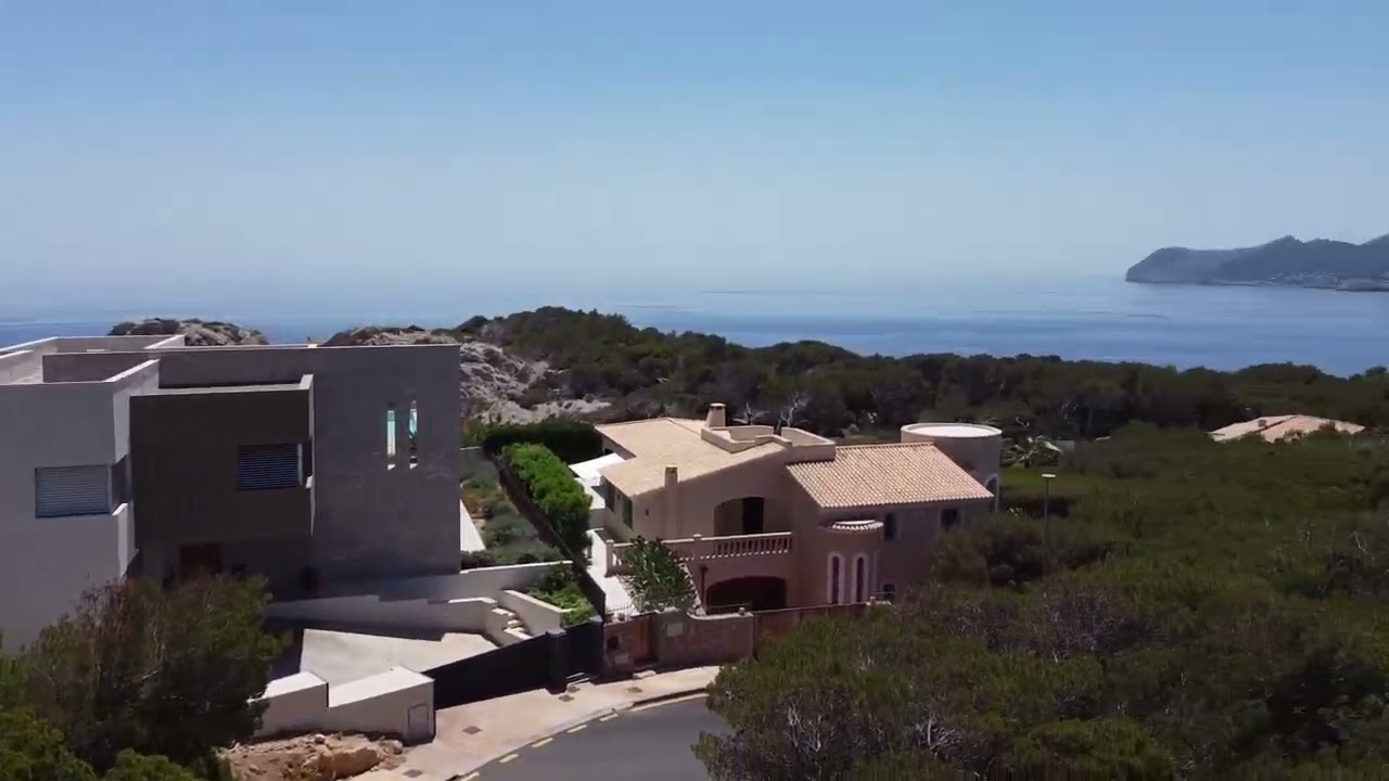 Exclusiva y luminosa parcela urbana con licencia urbanística en Cala Ratjada.avi