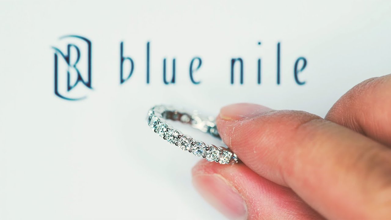 Blue Nile Classic Diamond Eternity Platinum Wedding Band Ring Review (4K HD)