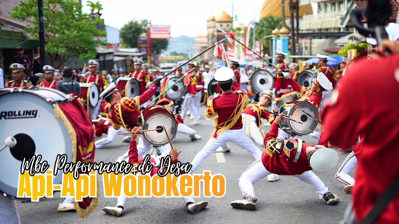 Performance MB Chondro di Desa Api-Api Wonokerto