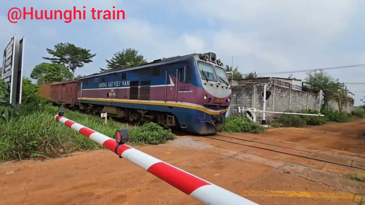 Cận cảnh tàu Đà Nẵng chạy chậm tuyệt vời