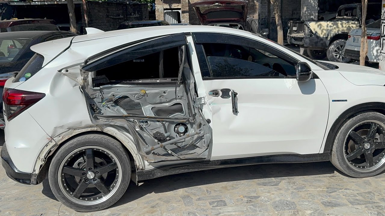 😭 Big Accident! Honda Vezel Major Damage | Full Repair Process Start