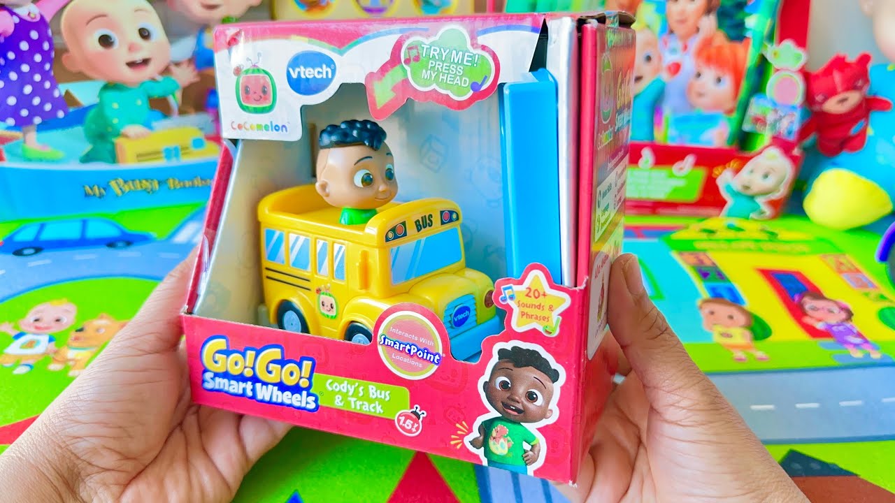 COCOMELON Cody’s  Bus & Track