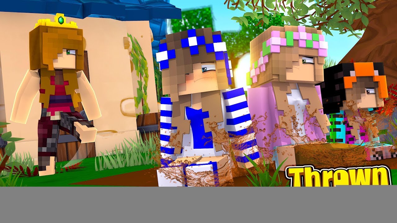 THE NEW QUEEN EVICTS EVERYONE FROM THE MAGICAL KINGDOM! (Minecraft Little Carly).