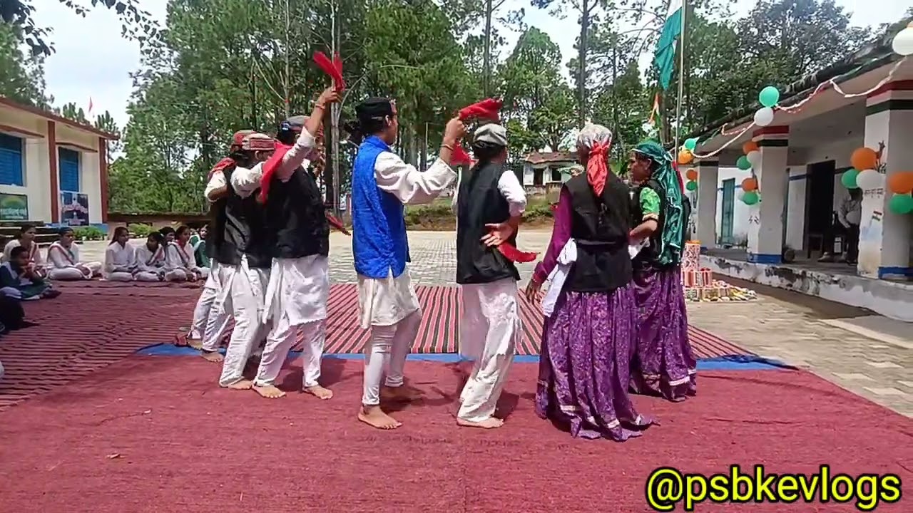 हिमाचली गाने पर डांस#uttarakhand #school #15august #independenceday #himachal #dance #trending #song