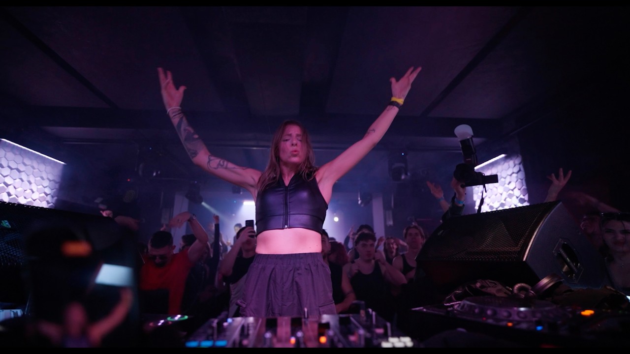 Paula Hilton @ HARD ROOM Romania