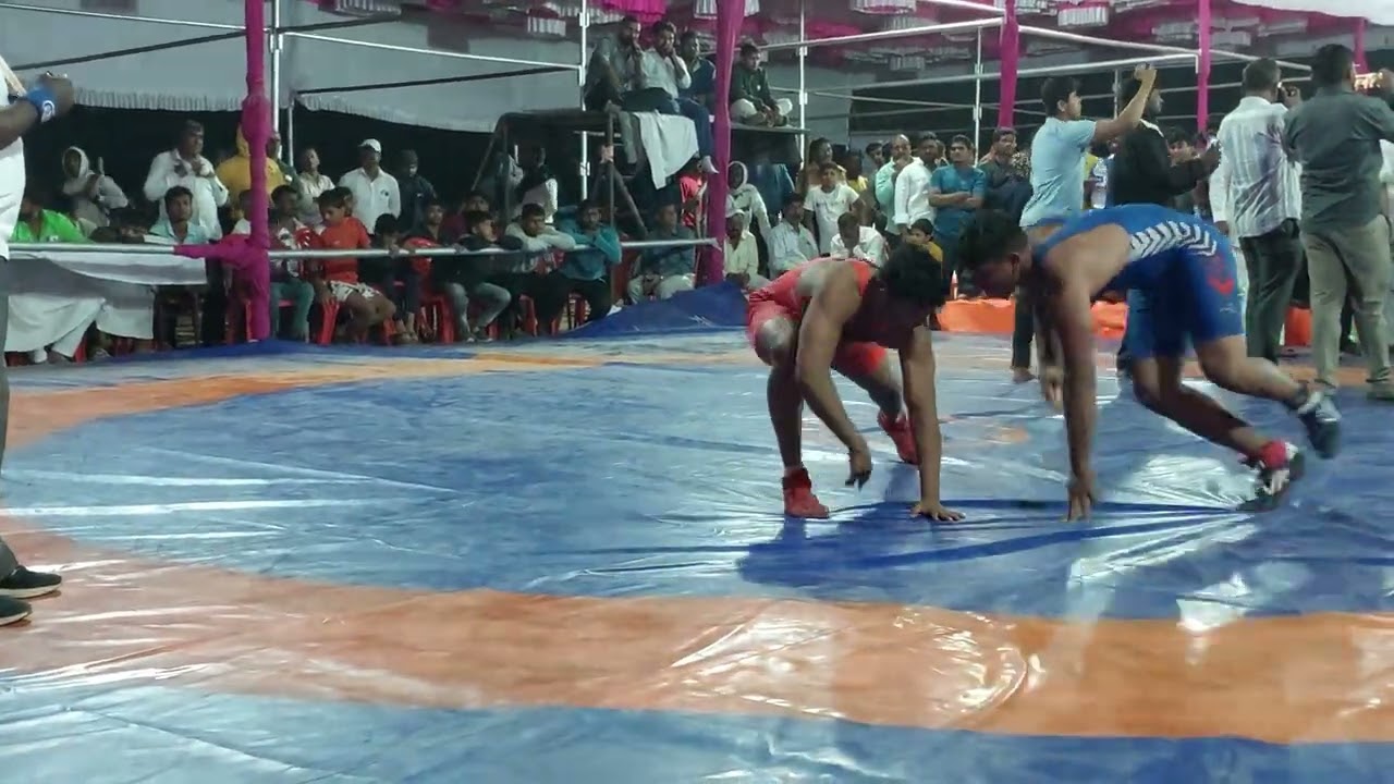 पै. प्रदीप जानभरे, कर्जत वि. पै. मयूर तांबे, फायनल 70 किलो, अहमदनगर जिल्हा निवड चाचणी