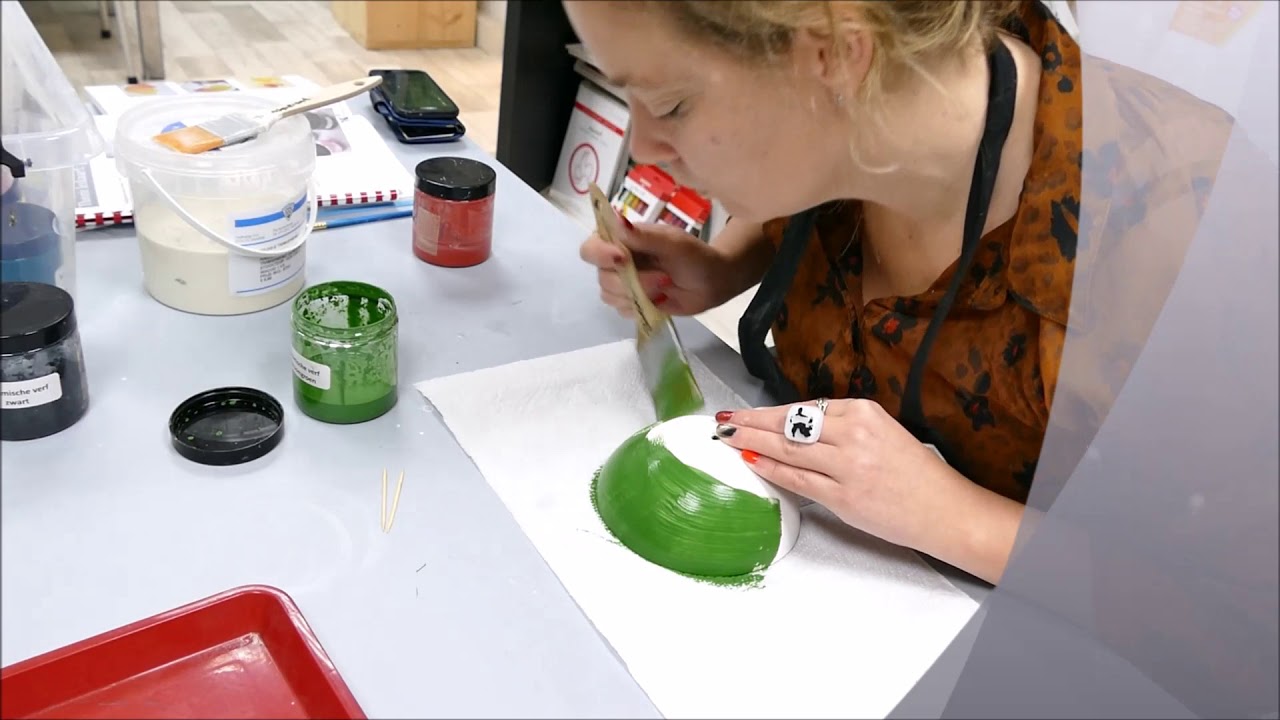 Live demonstratie glazuren keramiek chroomgroen / glazes ceramic Atelier-Bertina Tilma #157