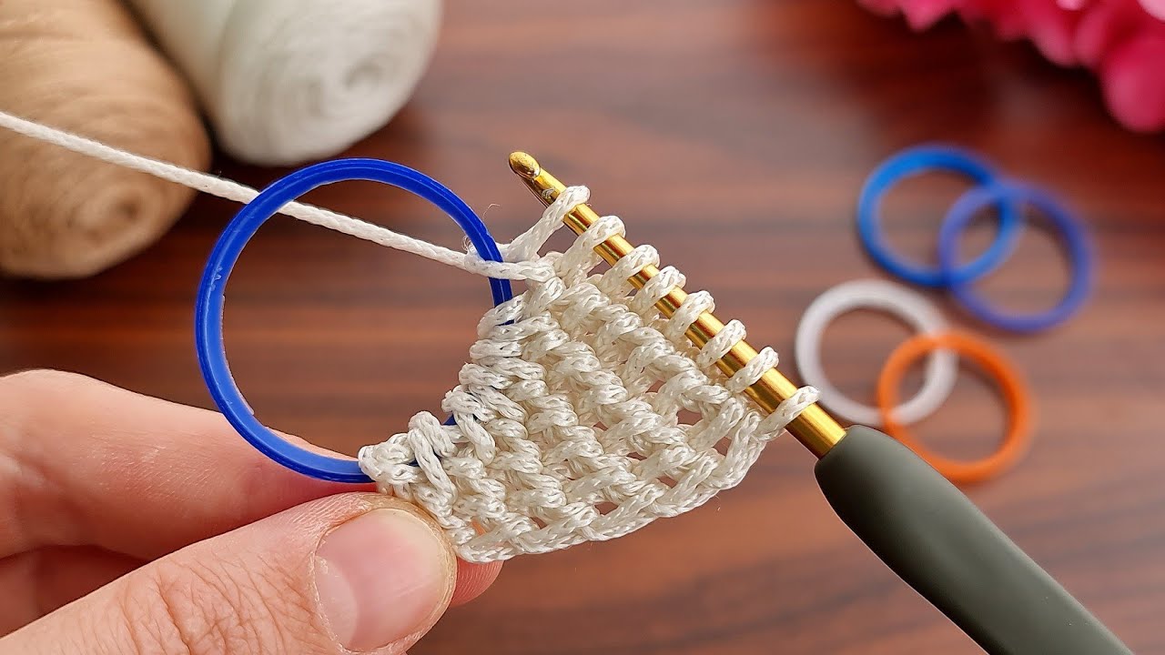 Wow!! super idea 😍 DIY Crochet Star Napkin Holder - Quick and Easy Tutorial.Tığ işi yıldız peçetelik