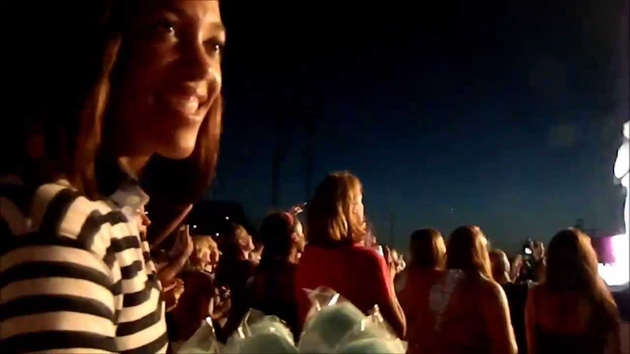 Harry buys (cotton) candy (floss) VENDOR'S POV & REACTION