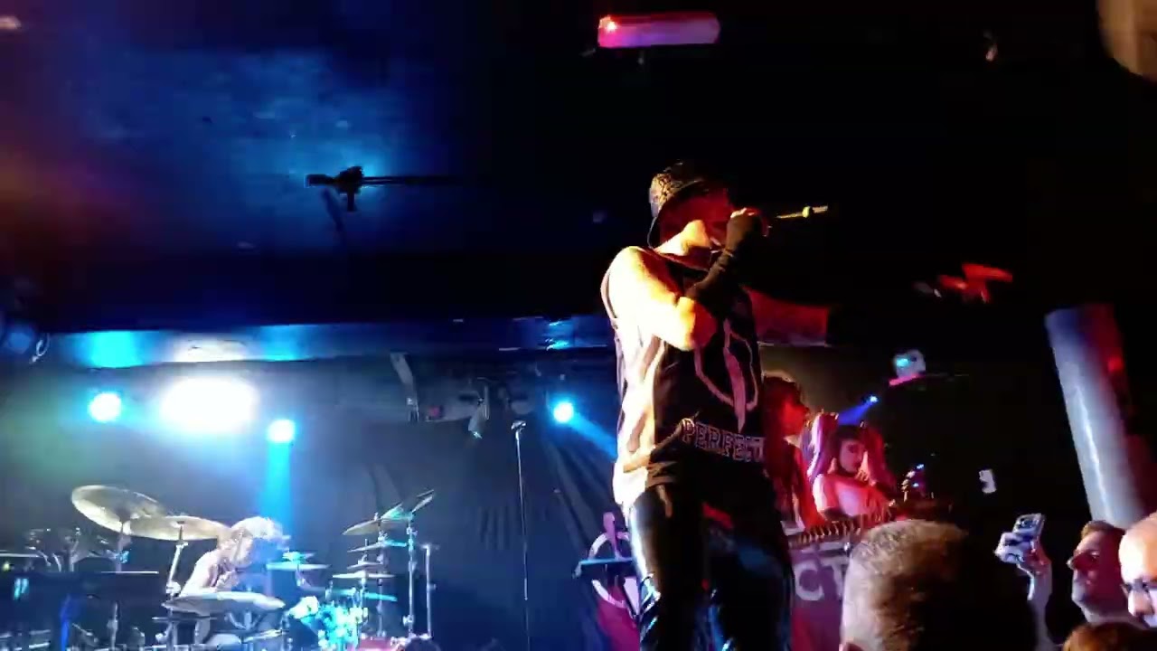 Aesthetic Perfection - Rhythm + Control (Live at The Underworld)