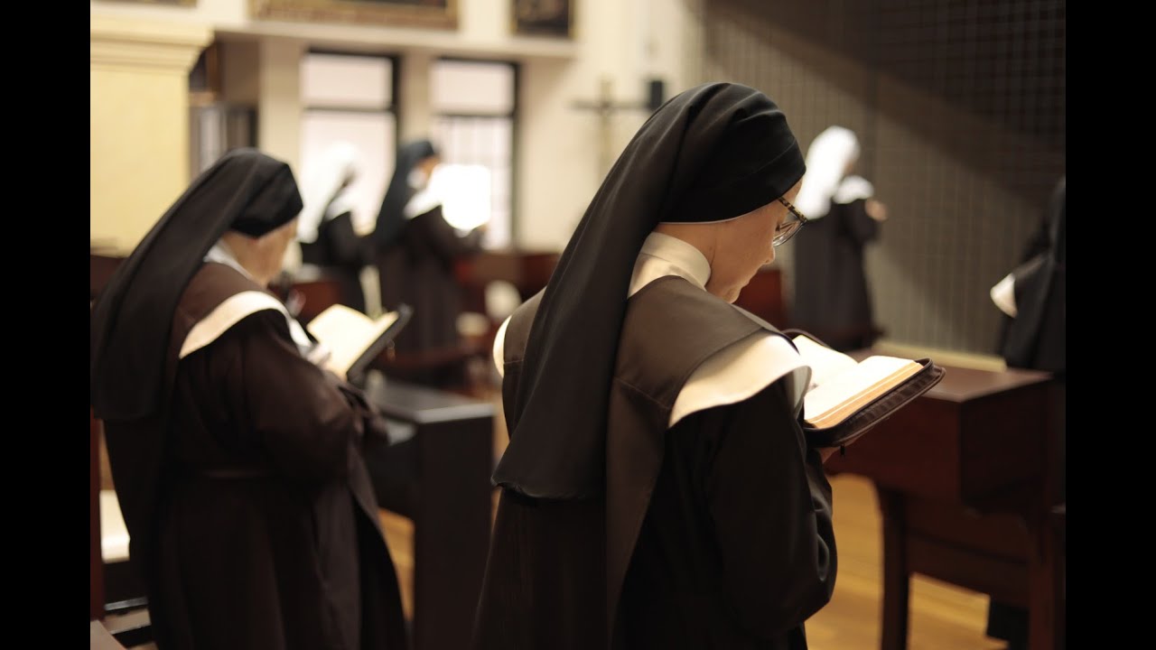 Un Carisma antiguo siempre nuevo: Monjas Descalzas en Medellín, Hijas de Santa Teresa.