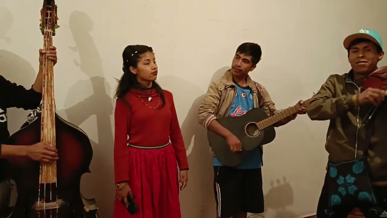 Ya me muero por ti [ Auténticos Wixárika Grupo Musical ]