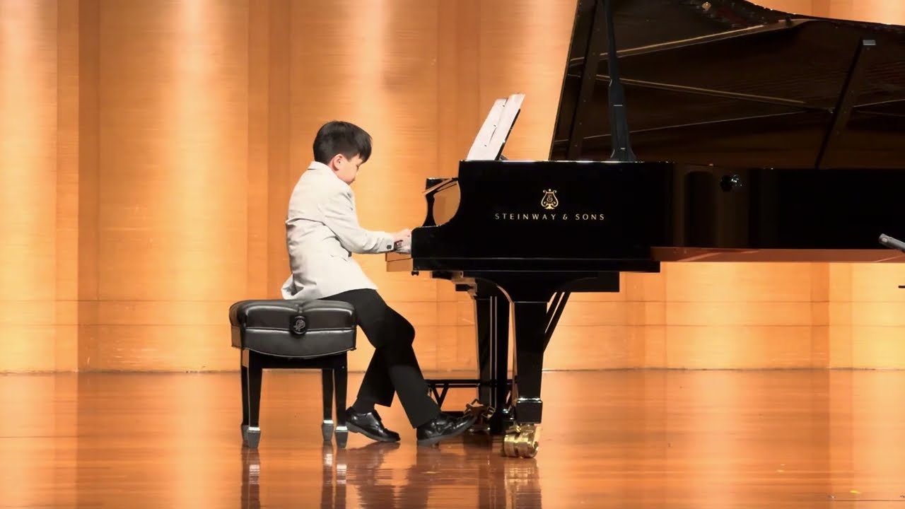 Toccata by Martin Cuéllar (Christiaan Chen Age 10)