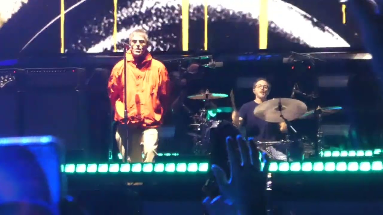 Oasis - Live Forever (dedicated to Mani from The Stone Roses) @ Sao Paulo, Brazil 2025 (night 1)