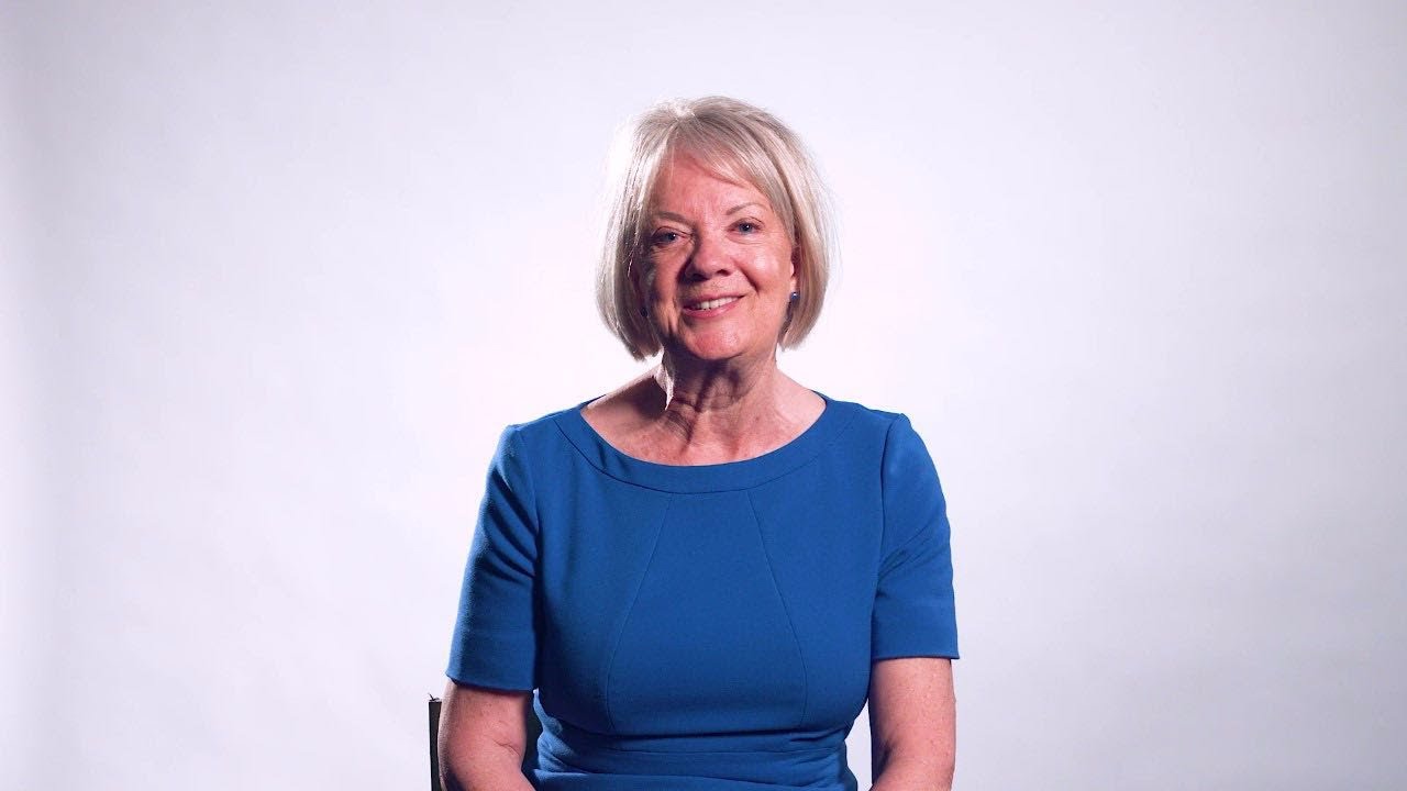 Dame Mary Perkins on life as a domiciliary optometrist | Specsavers