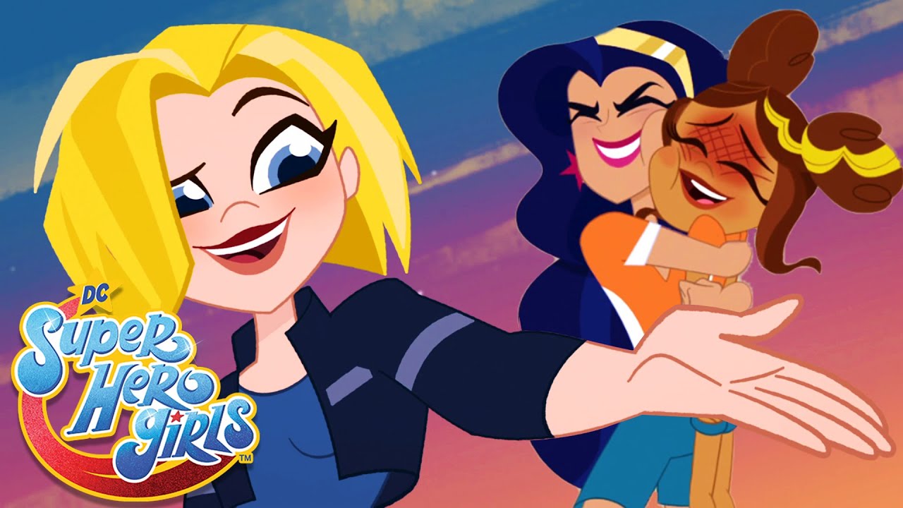 Supportive Sisters 👭 | DC Super Hero Girls