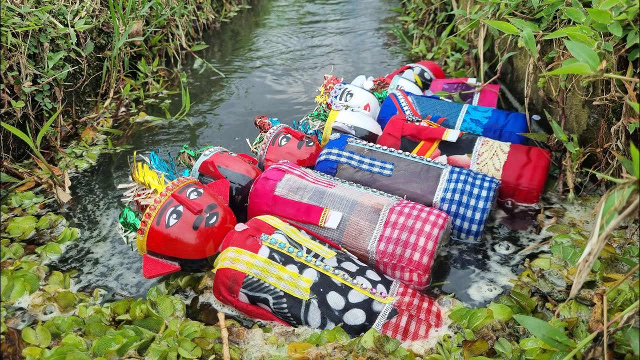 Mencari Mainan Ondel Ondel Betawi Hanyut di Kali, Ondel Ondel, Squishy, Tayo, Tung Tung Sahur