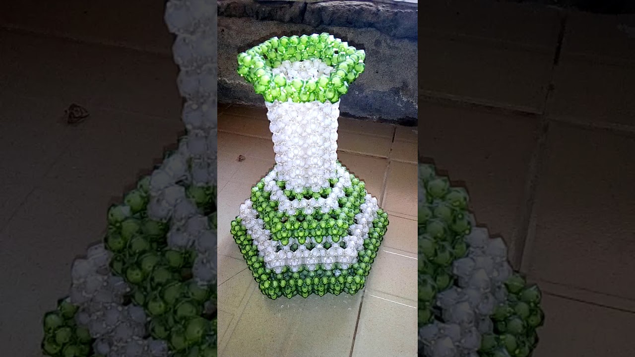 beaded flower vase with six sides