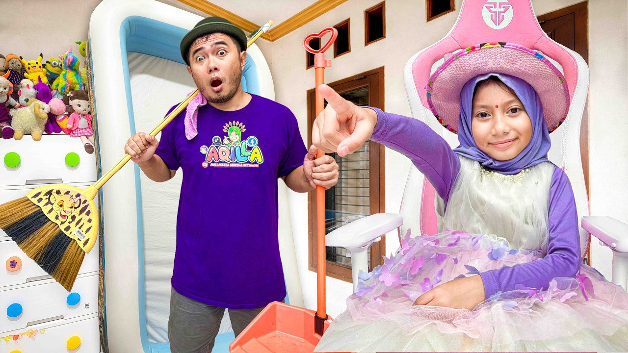 AQILA SEHARIAN JADI BOS