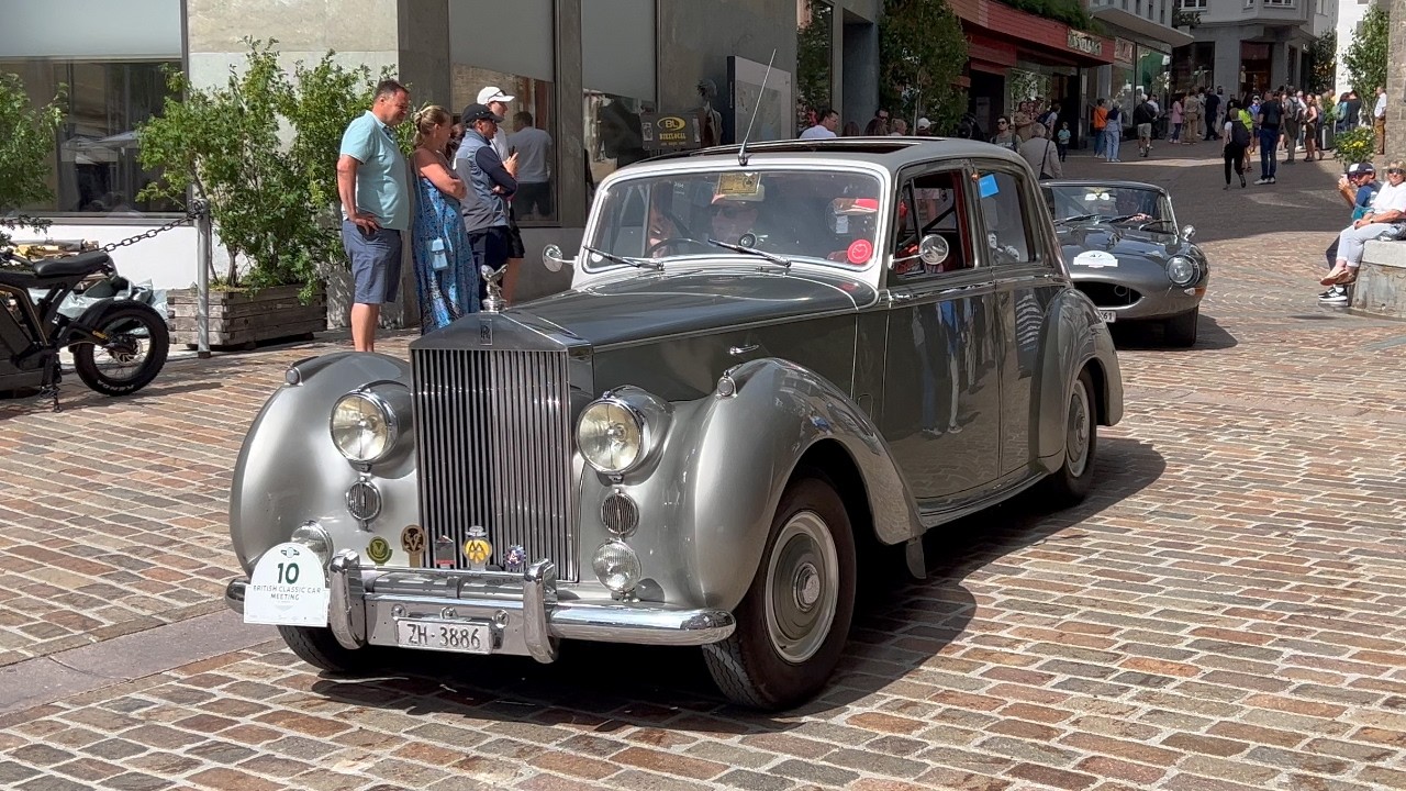 British Classic Cars St. Moritz 2025 Oldtimer-Show mit Supercars 4K Carspotting