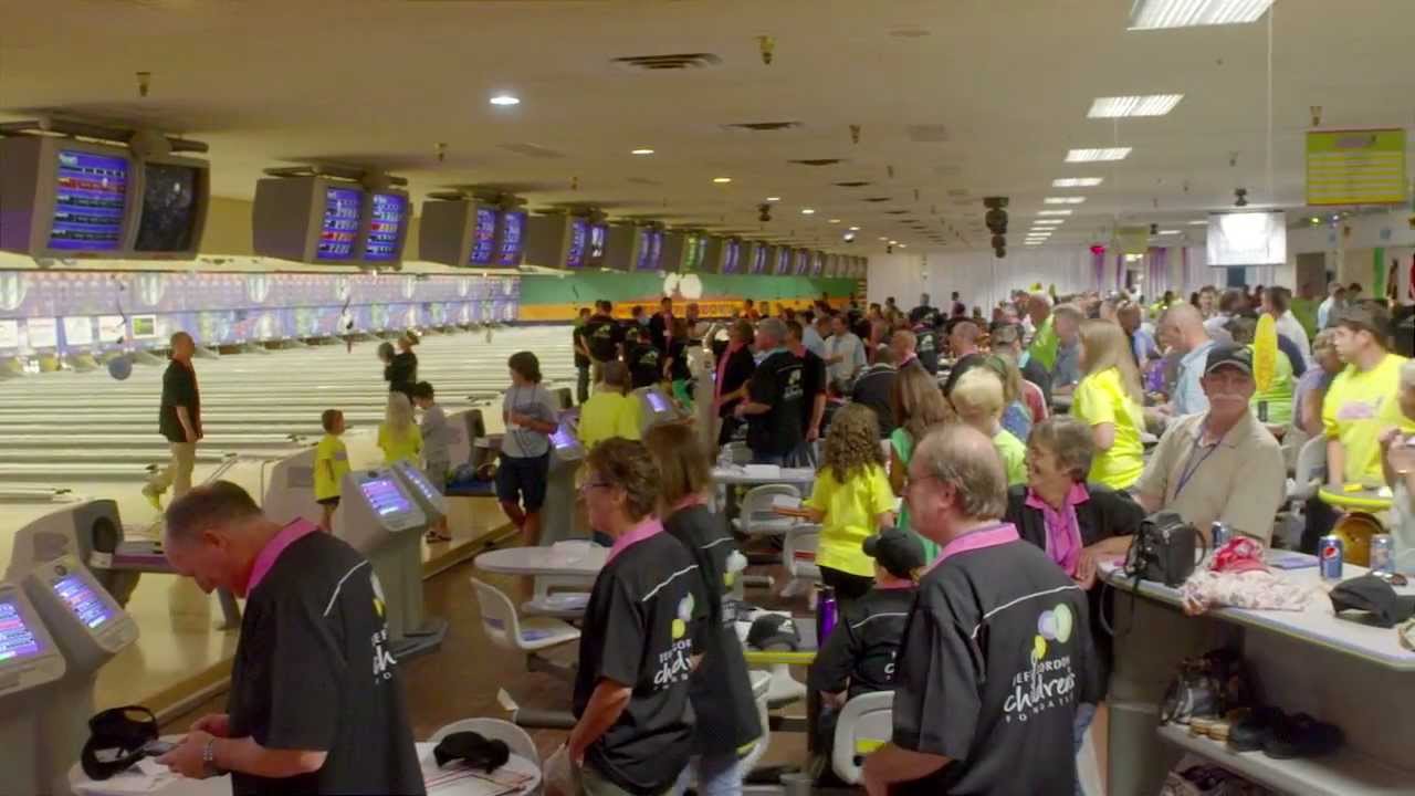 Jeff Gordon Bowls a Strike for Riley Hospital and Kids Cancer