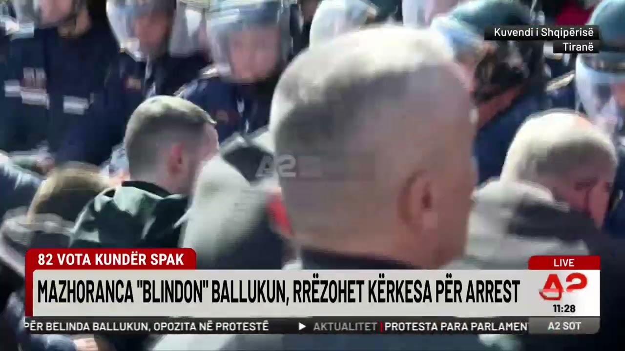 Imuniteti i Ballukut nuk preket, PD nis revoltën, heq barrierat dhe përplaset me policinë