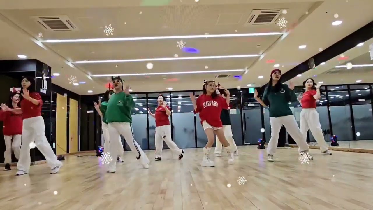 2024! CHRISTMAS  EVEㅡHOT TICTOK DANCE MEDLEY XMAS  DANCE 편집곡ㅡ해피크리마스#캐롤댄스#재밌는캐롤댄스#다이어트댄스